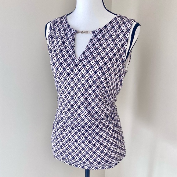 White House Black Market Horse-bit-Detail Geo-Print Tank Size S - Picture 3 of 9